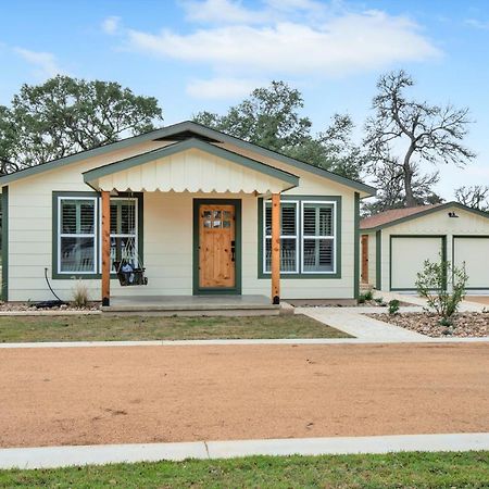 Upscale Home With Pool And Firepit - Close To Mercer St! Dripping Springs Exterior photo