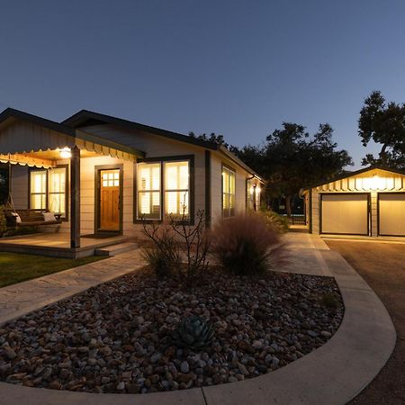 Upscale Home With Pool And Firepit - Close To Mercer St! Dripping Springs Exterior photo