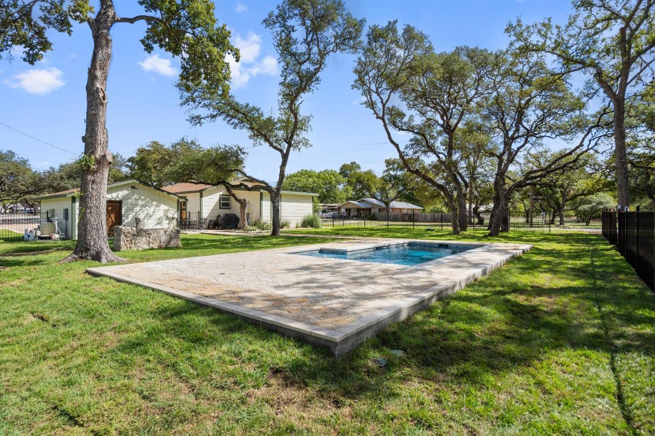 Upscale Home With Pool And Firepit - Close To Mercer St! Dripping Springs Exterior photo