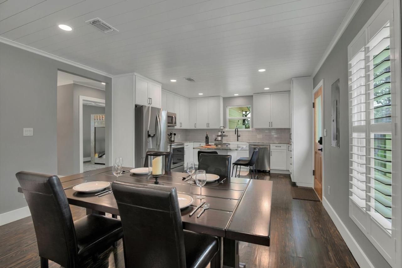 Upscale Home With Pool And Firepit - Close To Mercer St! Dripping Springs Exterior photo