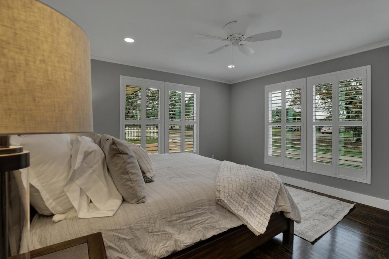 Upscale Home With Pool And Firepit - Close To Mercer St! Dripping Springs Exterior photo