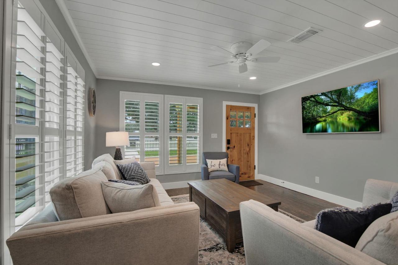 Upscale Home With Pool And Firepit - Close To Mercer St! Dripping Springs Exterior photo