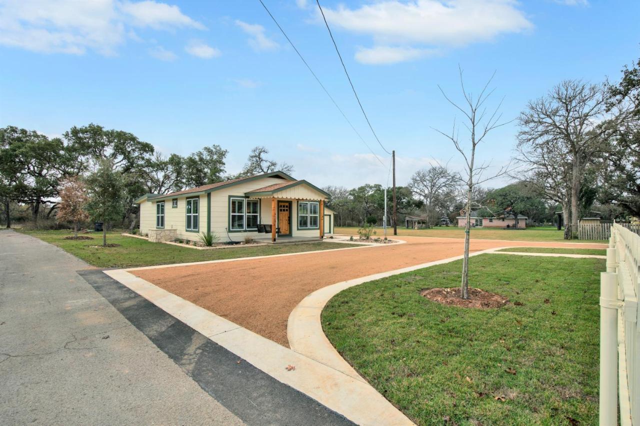 Upscale Home With Pool And Firepit - Close To Mercer St! Dripping Springs Exterior photo